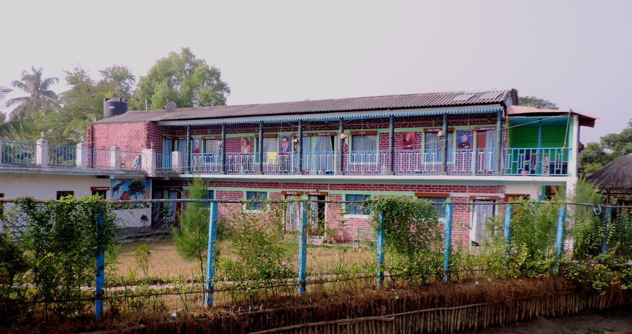 Prakrity Village Resort Sundarbans Gosaha エクステリア 写真