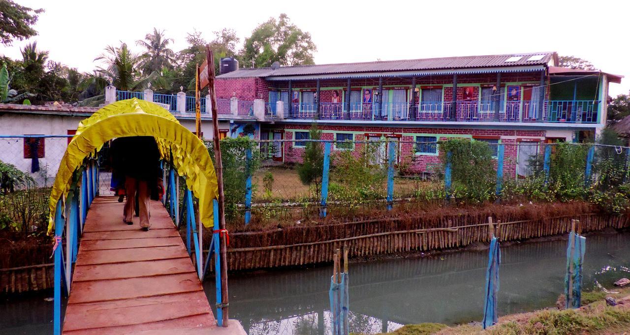 Prakrity Village Resort Sundarbans Gosaha エクステリア 写真